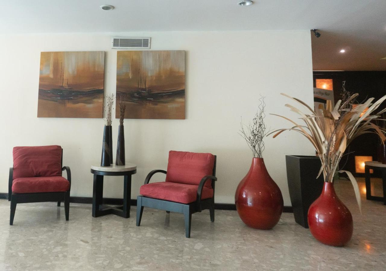 Hotel Victoria Poza Rica By Brahma Exterior photo